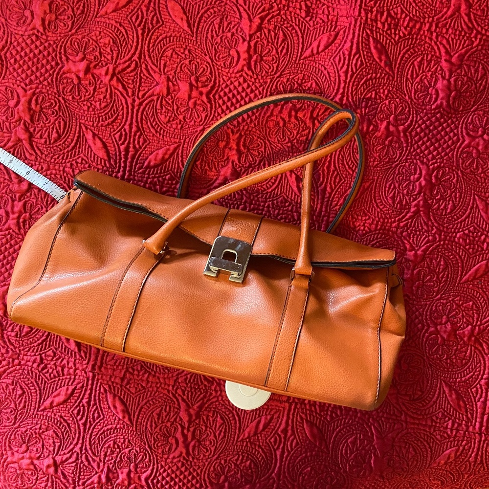 Non branded pleather purse never used